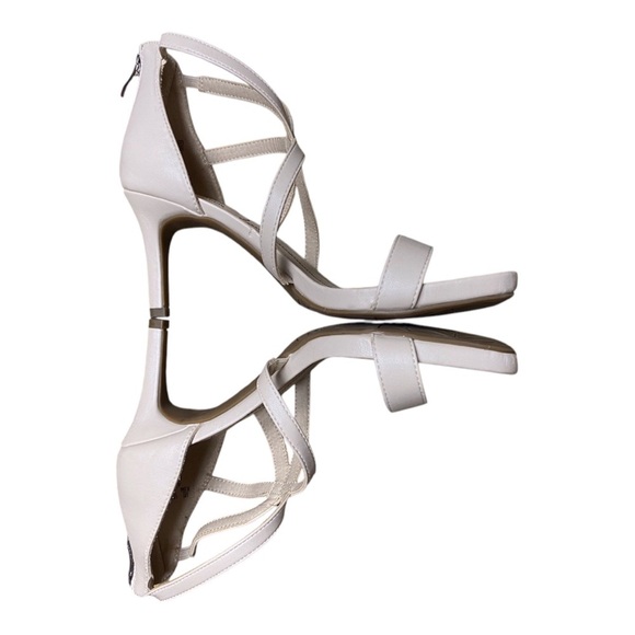 NWOT Life Stride Off White “Masquerade” Heeled Sandals - Picture 1 of 9